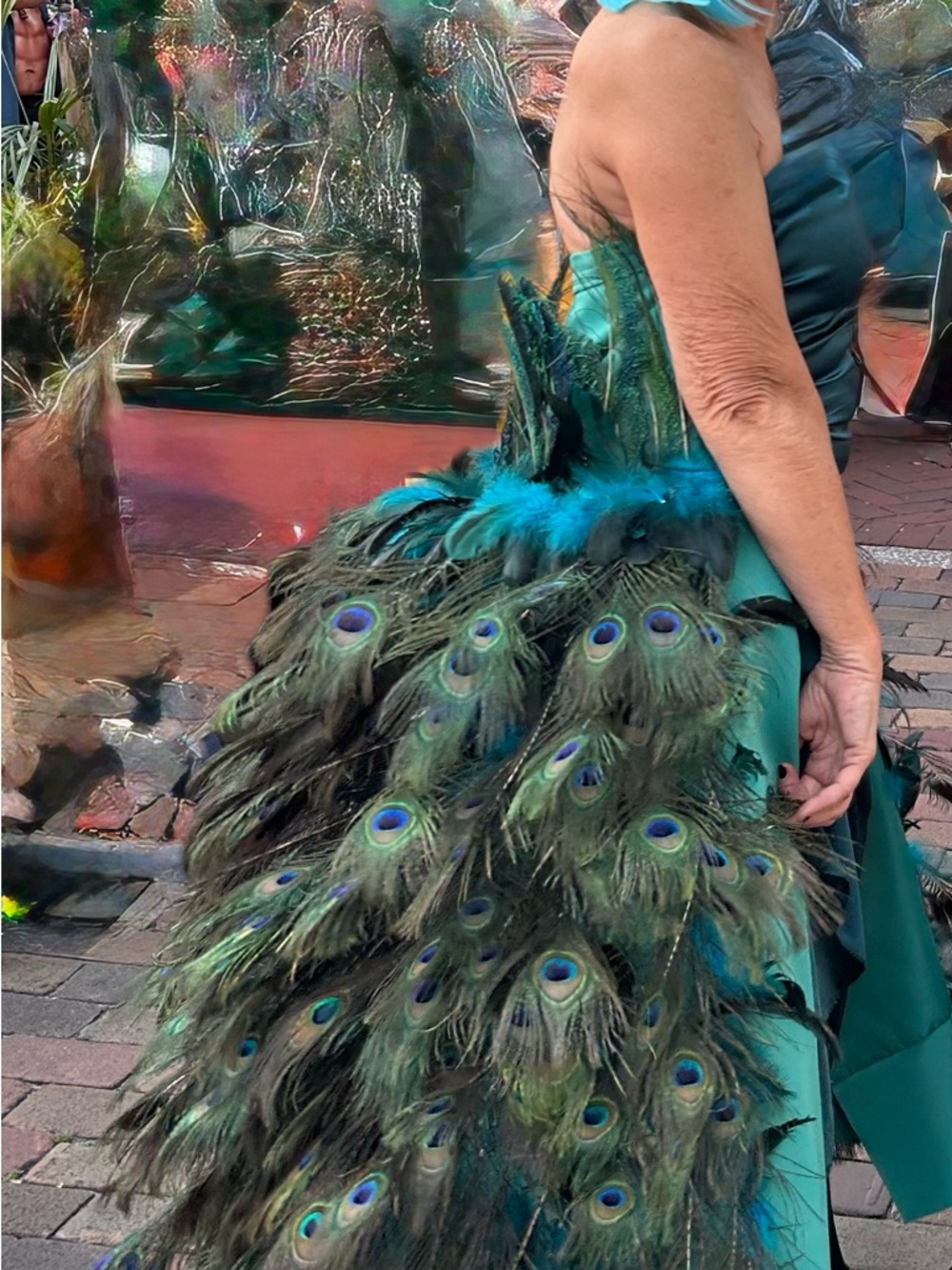 Peacock Feather Green Evening Dress with Feather Train